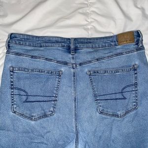 AMERICAN EAGLE women’s 90s style jeans